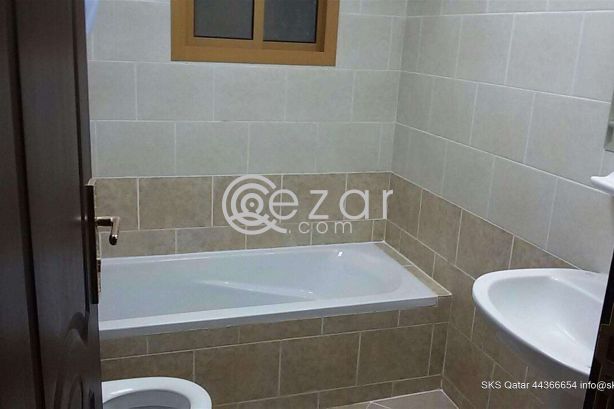 NO COMMISSION - 2 BEDROOM FULLY FURNISHED SPACIOUS FLATS IN AL SADD - Near Millennium Hotel & Center Point. photo 6