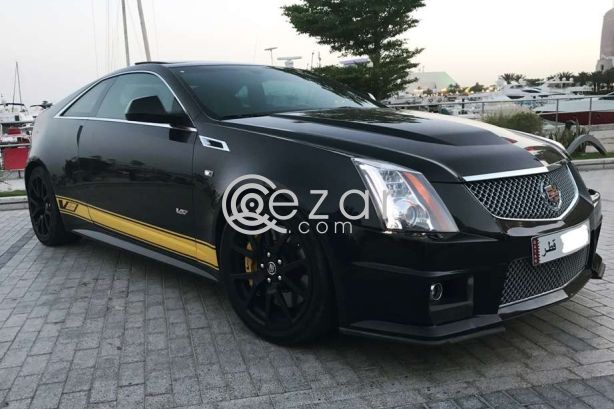 Cadillac CTS-V supercharged coupe 2013 photo 2