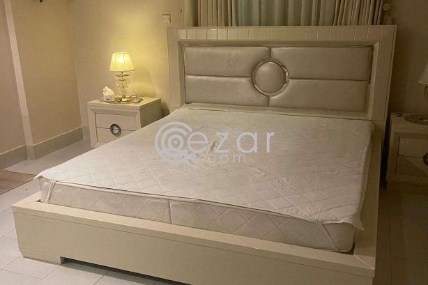 Qatar Design Bed room set photo 1