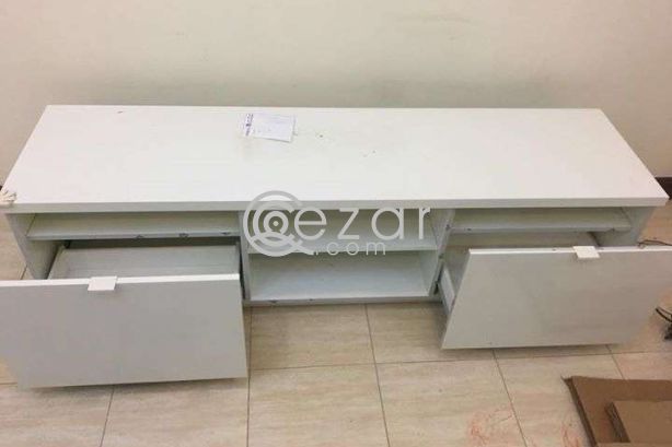 Urgent for sale TV table photo 2