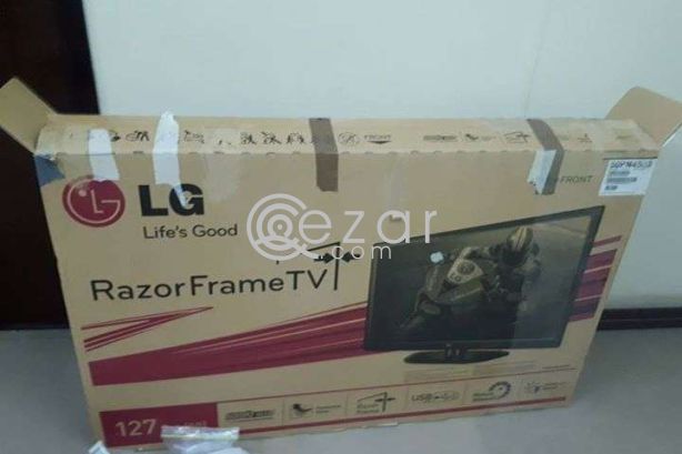 LG 50 inches with box and stand photo 1