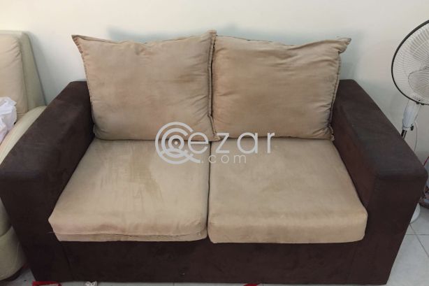 Sofa with centretable photo 3