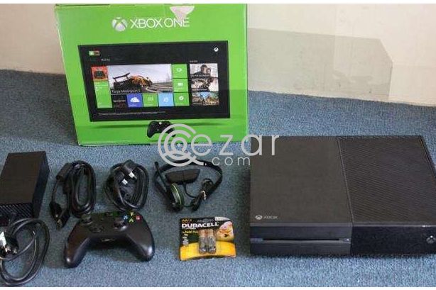 Xbox One- 500GB (With 3 games) photo 1