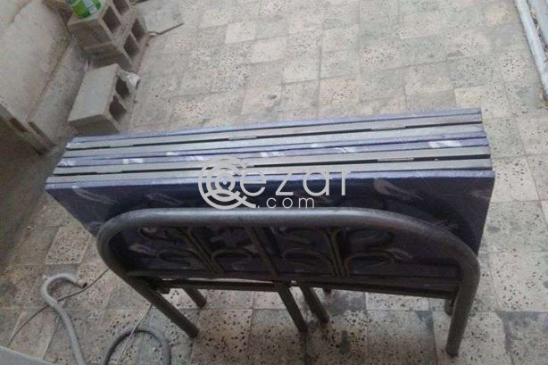 Bed for sale in urjently in neat condition photo 2