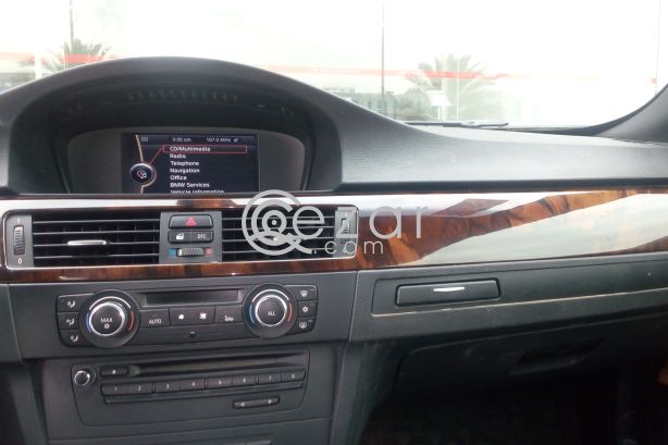 Urgent Sale- BMW 325 i Series 2011 photo 4