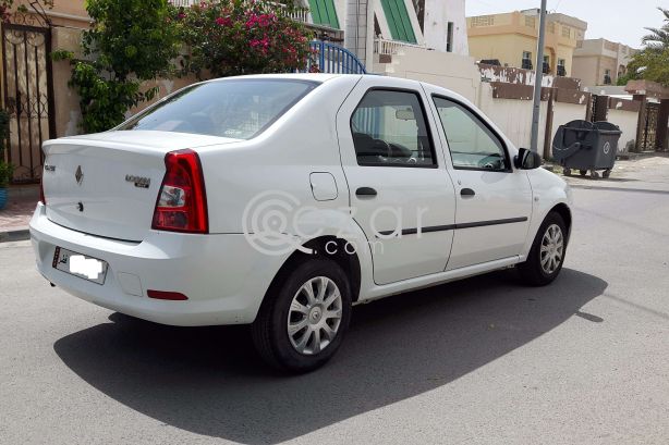 Renault Logan 2013 As New In Perfect Condition photo 8