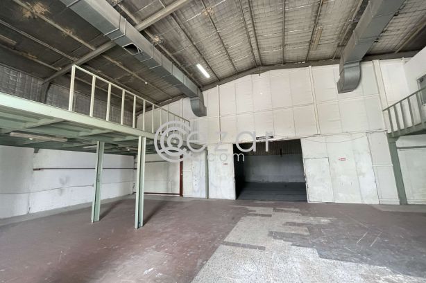 Close storage for rent in industrial area photo 5