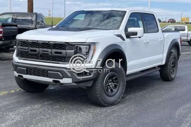 2022 Ford F-150 Raptor Black photo 3