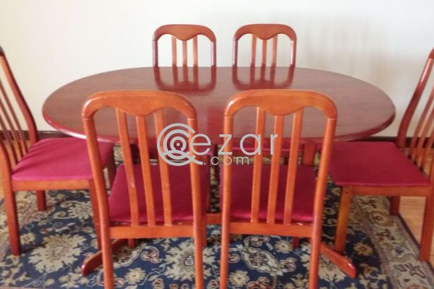 Dining Table with 6 Chairs photo 1