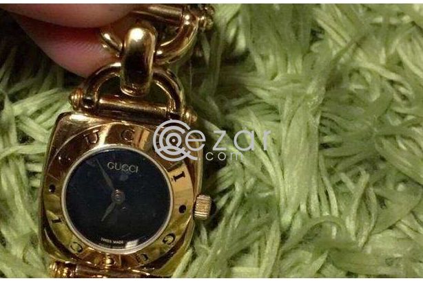 Authentic Gucci watch for women photo 1