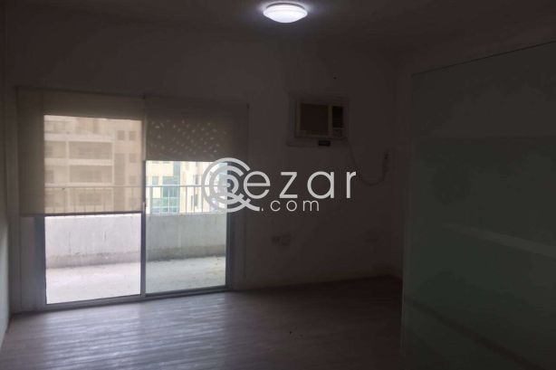 For rent office in Al Sadd Street consists of 7 rooms photo 4