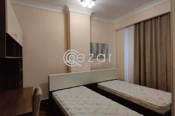 LUXURY WELL FURNISHED FLAT WITH LOW RENT photo 5