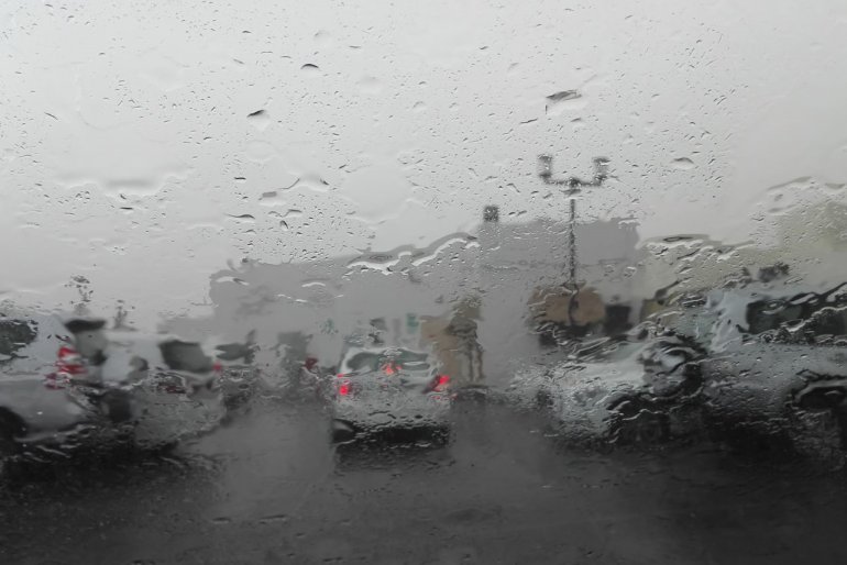 Drivers beware: Thunderstorms accompanied by rain and dust affects visibility